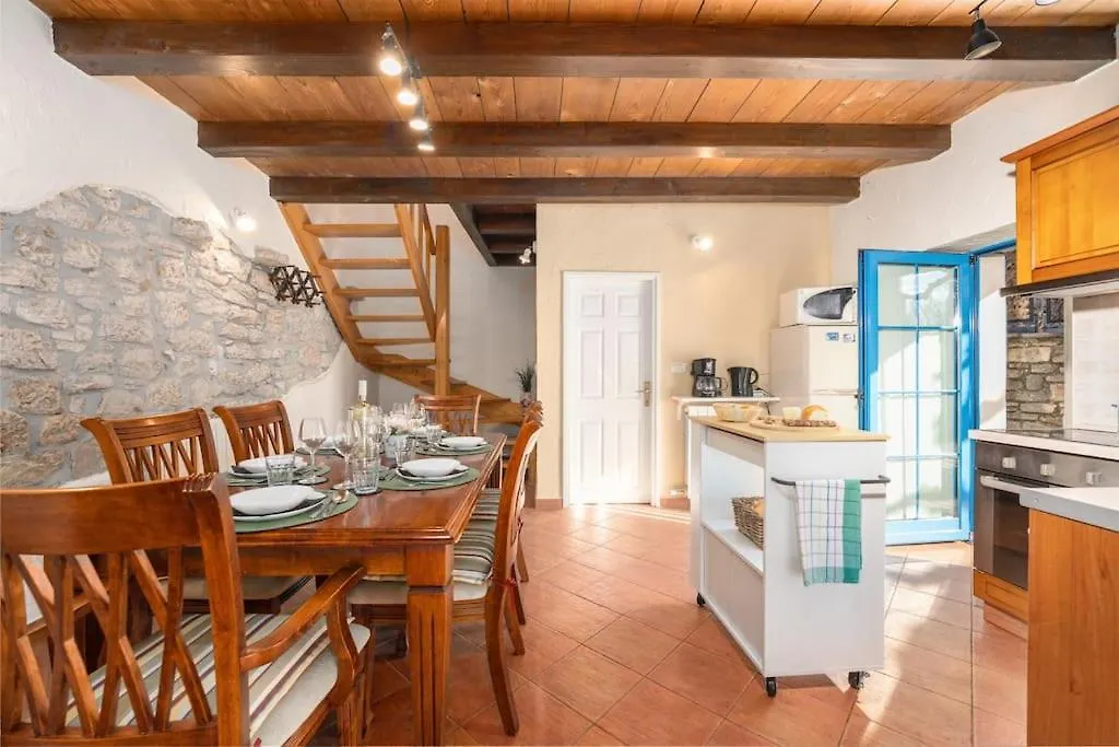 فيلة فيلا Casa Nadalina Višnjan كرواتيا