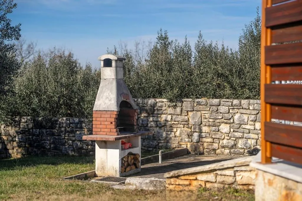 فيلا Casa Nadalina Višnjan فيلة